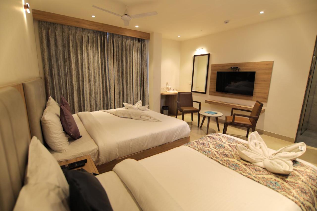 Hotel Mumbai House Express אודייפור מראה חיצוני תמונה