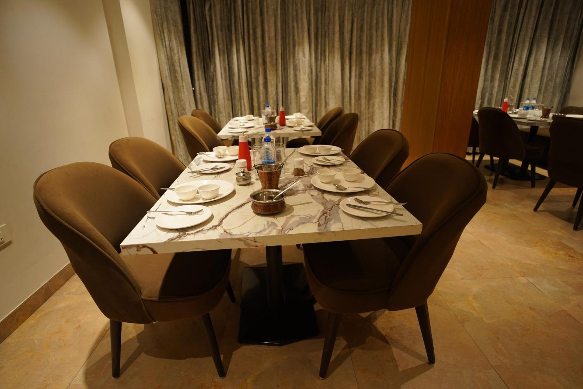 Hotel Mumbai House Express אודייפור מראה חיצוני תמונה